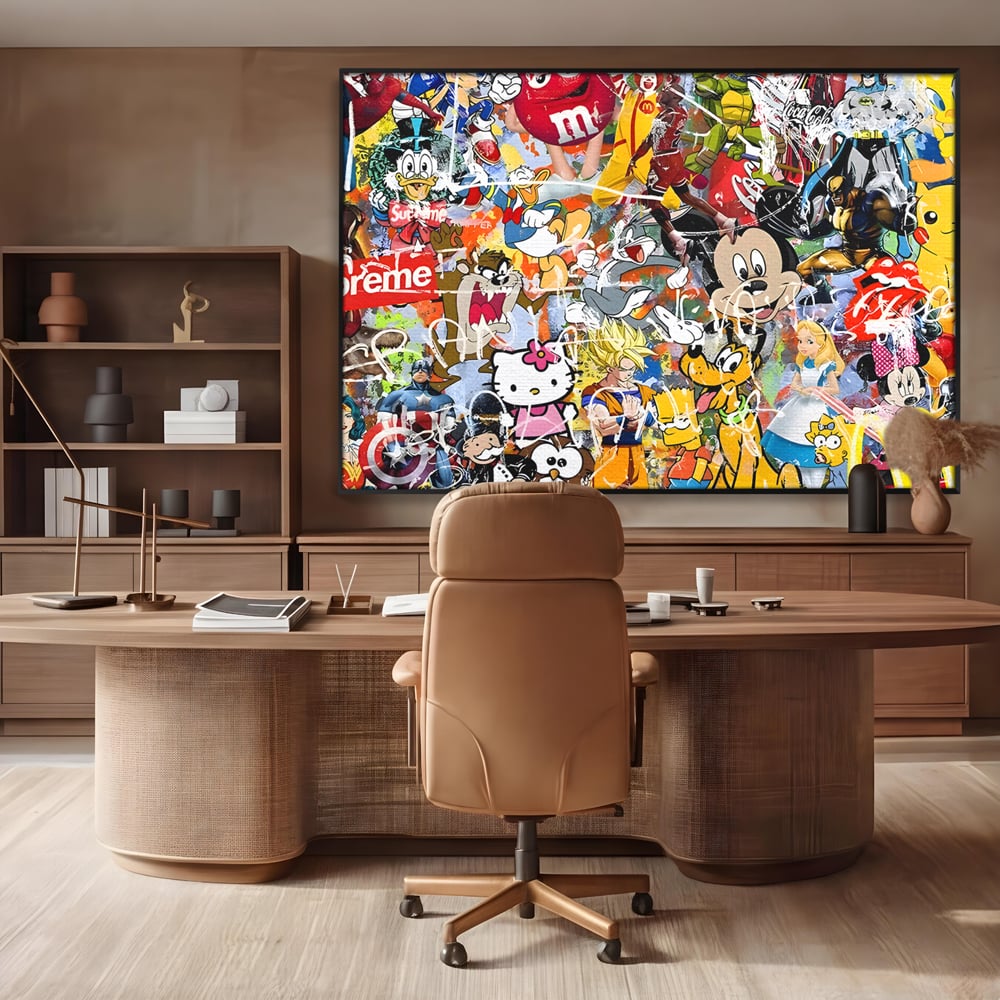 Tablou canvas cu tablou canvas cu personaje din desene animate, in rama de aluminiu negru, pe perete intr-un birou